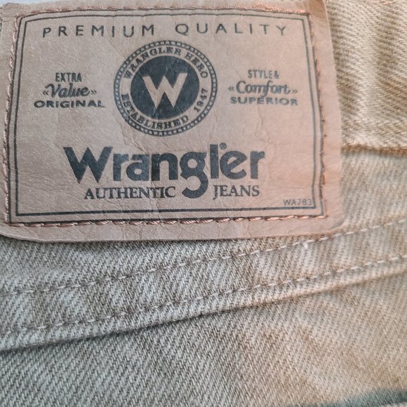 Wrangler Jeans, Men's 38x32, Khaki - NWOT - Picture 1 of 8